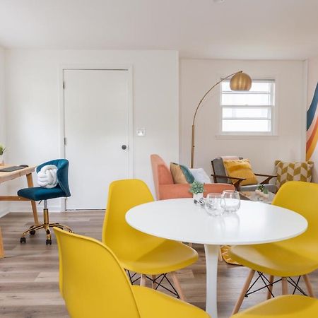 Retro Retreat Renovated 2Br, Desk, No Chore List! Кингстон Экстерьер фото