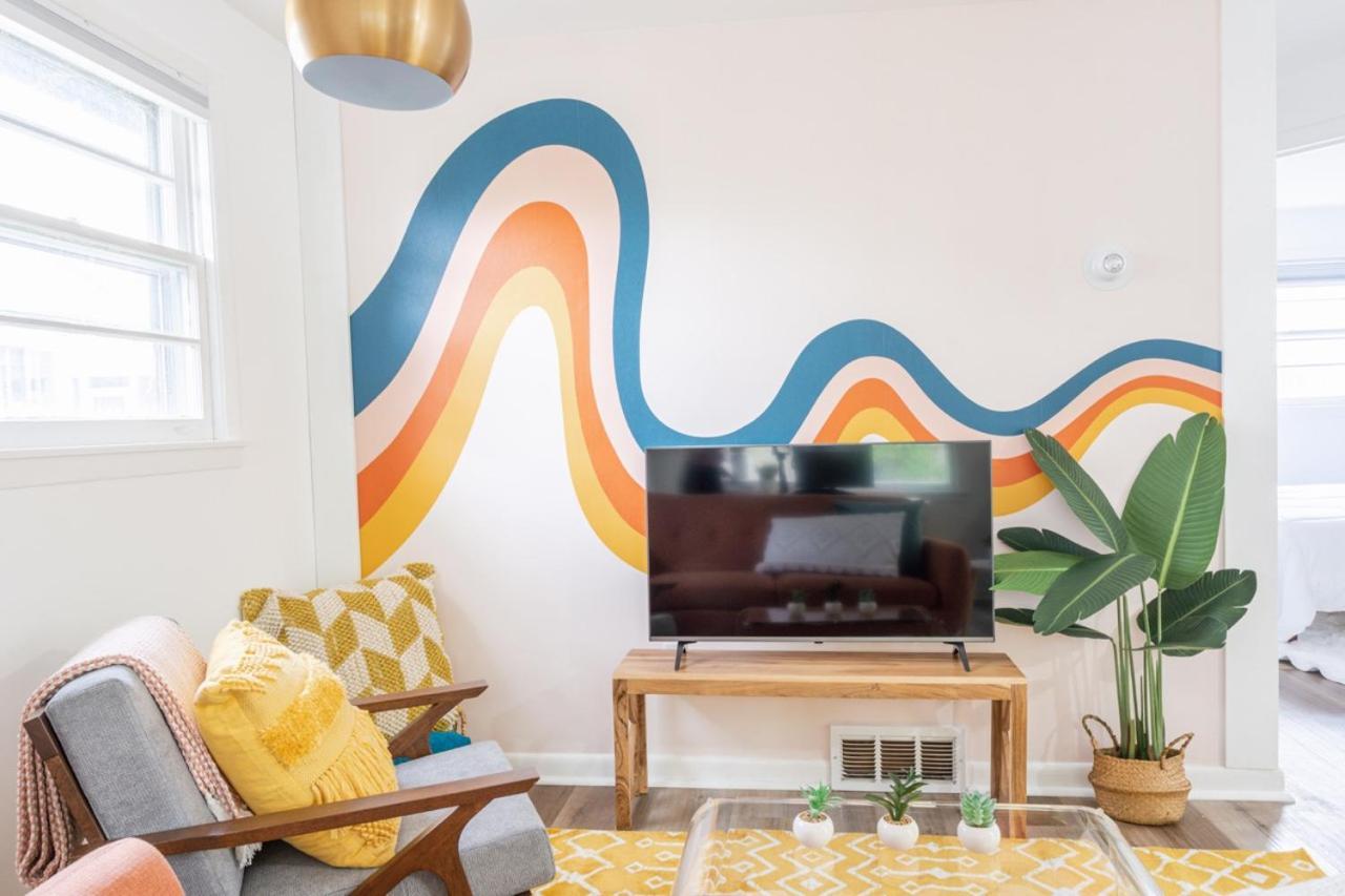Retro Retreat Renovated 2Br, Desk, No Chore List! Кингстон Экстерьер фото